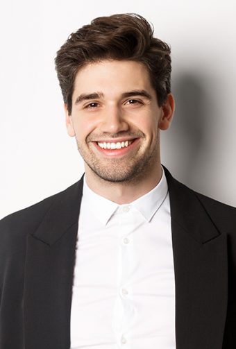 What Are the Different Teeth Replacement Options?