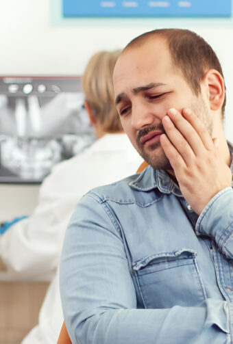 What Are the Signs That You Might Need a Tooth Extraction?