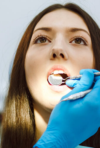 How to Choose the Best Cosmetic Dentistry Procedure for You?